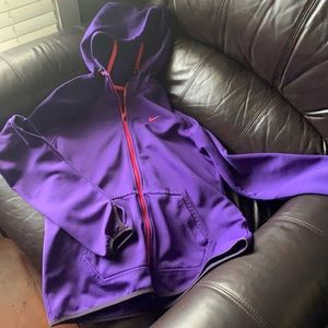COPY - NWOT, Nike Termal zip-up hoodie, size Large